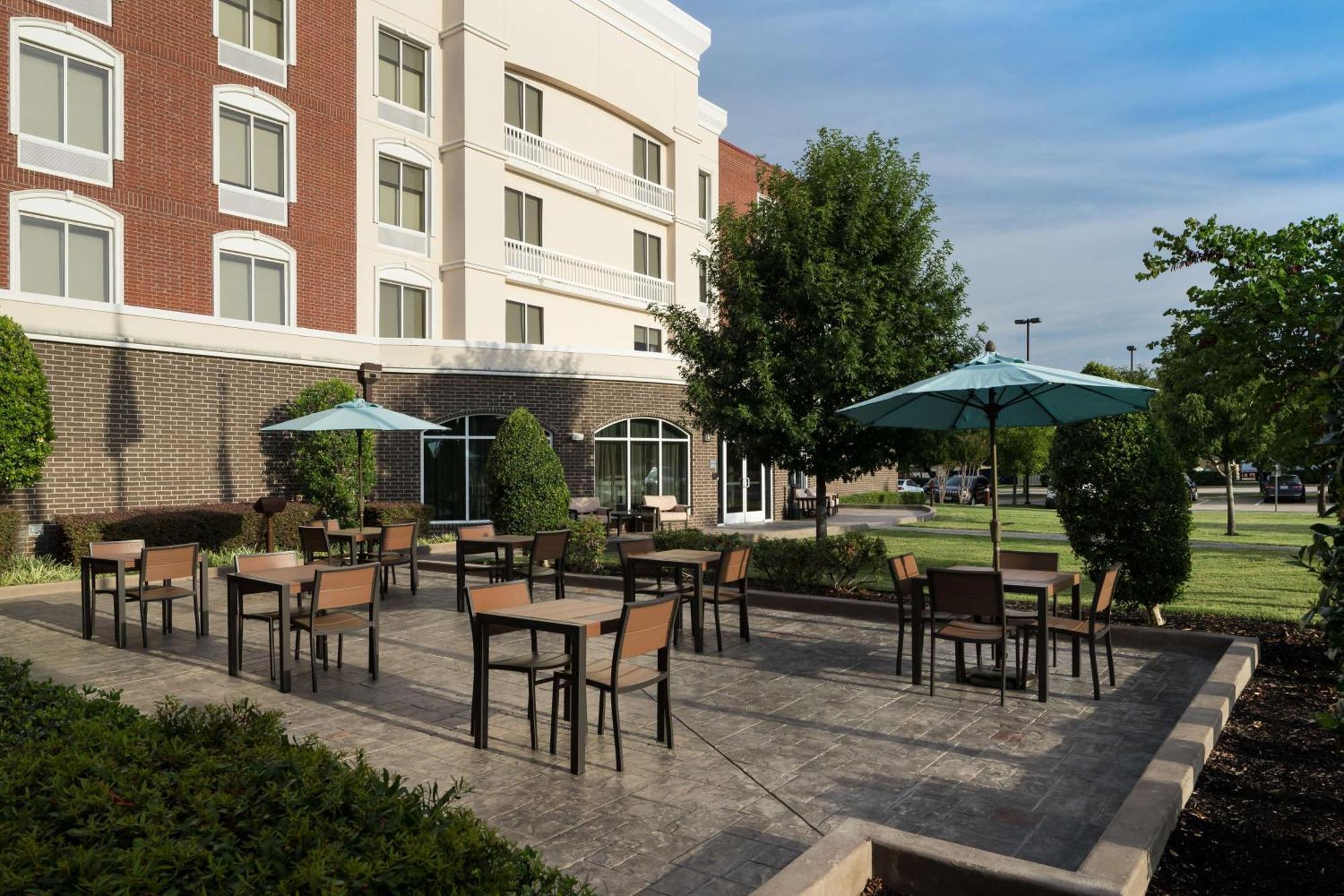 Hilton Garden Inn Dfw North Grapevine Exterior photo